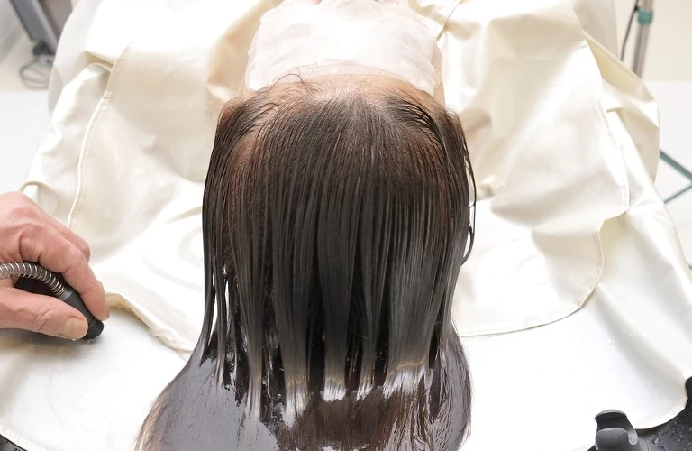 トリートメントを実施 | 東京都五反田の美容室ならPolaris hair&make 五反田